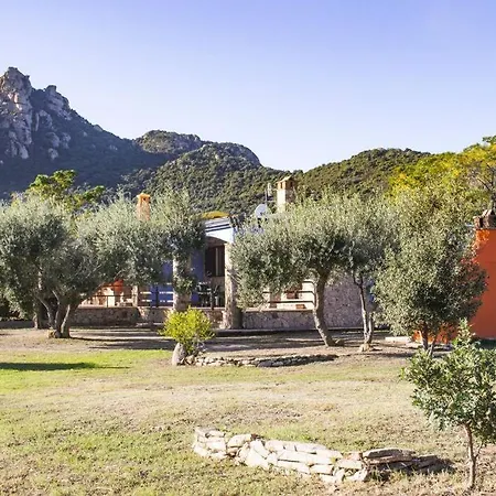 Casa de Férias Sa Sermenta Cardedu